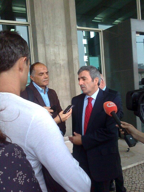 Lisbon. #McCann vs Gonçalo #Amaral & Others libel trial proceeds with 3 more witnesses. Dr Amaral and lawyer pictured