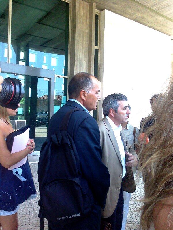 Gonçalo #Amaral and lawyer converse with the Press outside the Palace of Justice in Lisbon earlier today.