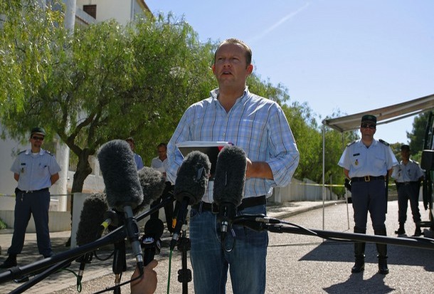 Alex Woolfall reads statement on 09 May 2007