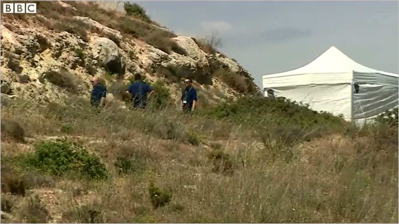 Police in Portugal begin scrubland search