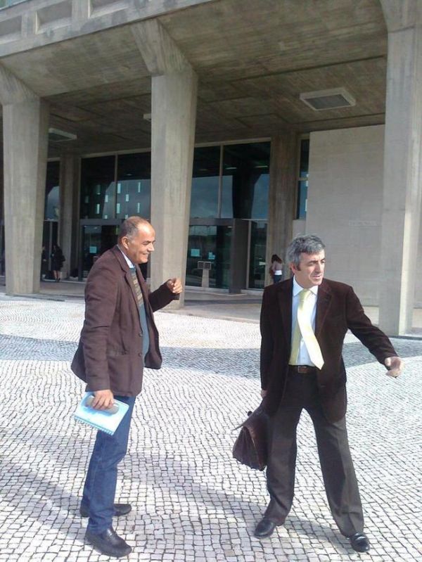 Gonçalo Amaral and Dr Santos de Oliveira outside the Palace of Justice in Lisbon, 05 November 2013