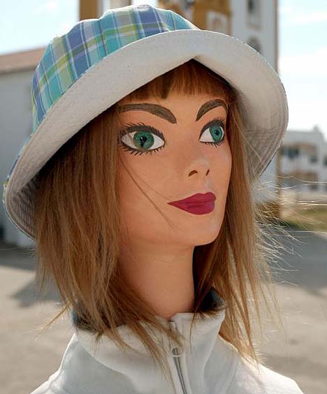 Tribute: A mannequin with sun hat and characteristic eye marking to represent Madeleine 