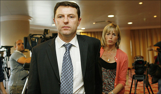 McCanns arrive for press conference on 23 September 2009