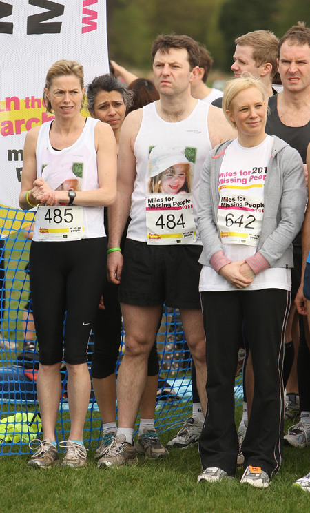 (left to right) Kate and Gerry McCann, the parents of Madeline McCann, and television presenter Kirsten O'Brien, before the start of the 'Miles for Missing People' charity run in Regent's Park, central London. 02/04/2011