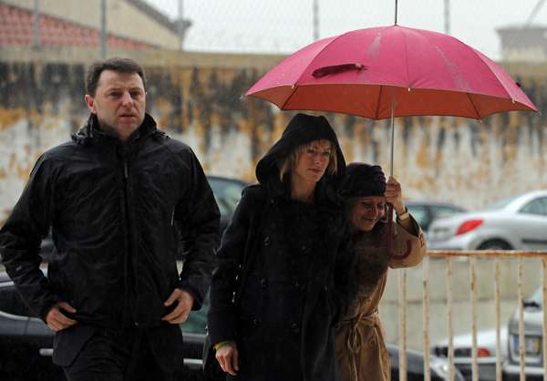 McCanns arrive at Lisbon Court, 10 February 2010