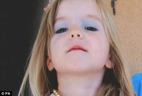 The new photo showing Madeleine in blue eyeshadow