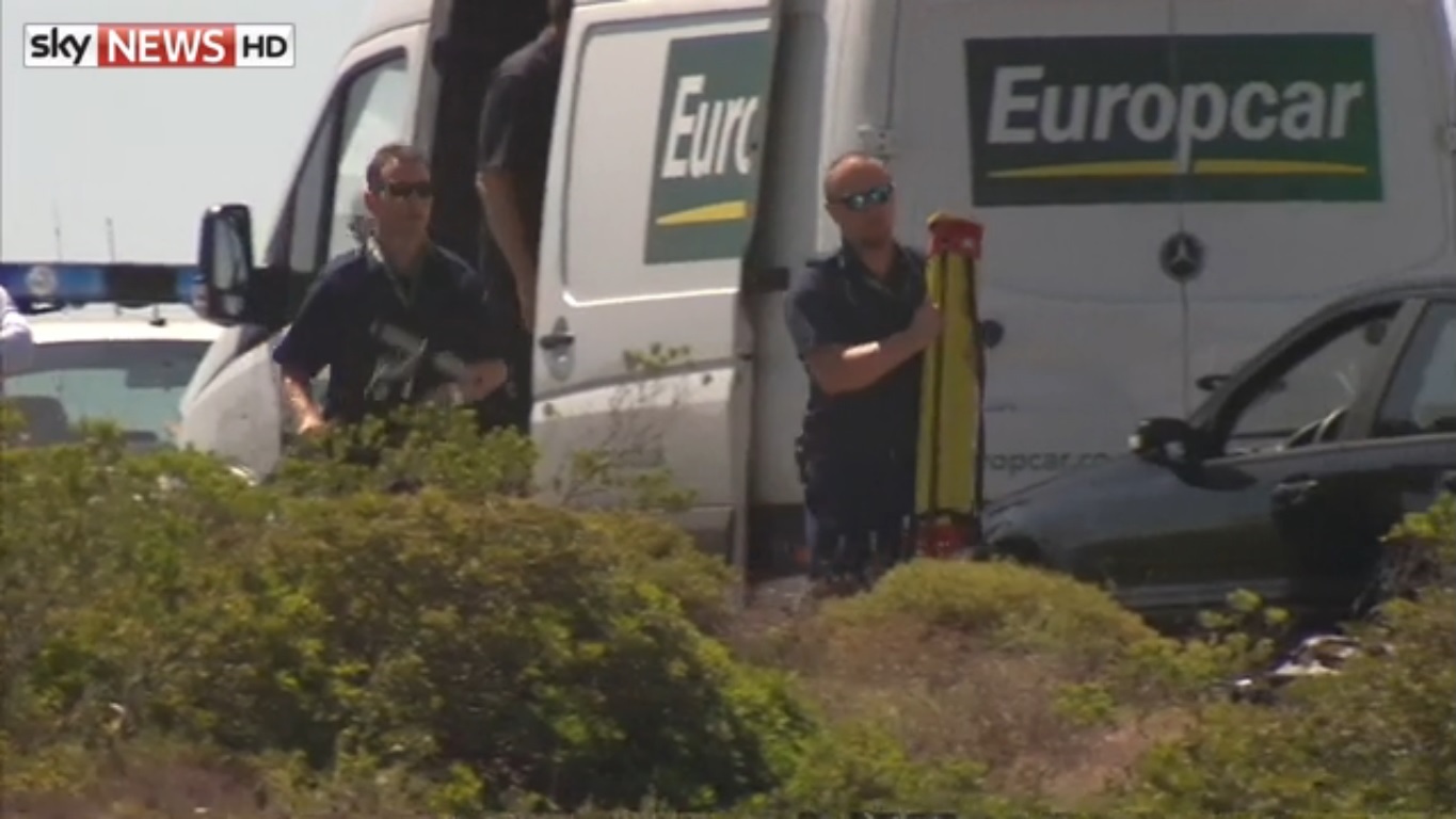 British police teams have started a search of scrubland on the Algarve in their renewed investigation into the disappearance of Madeleine McCann.